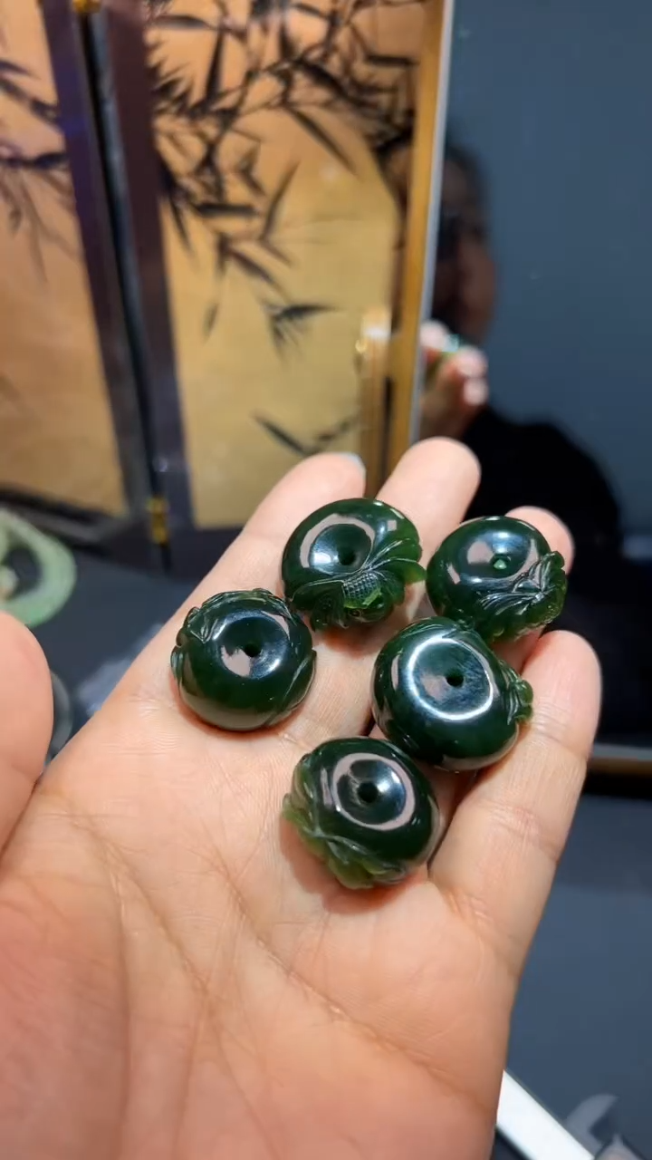 【闪购商品】和田玉（碧玉）颈饰未镶嵌随机多样性发一