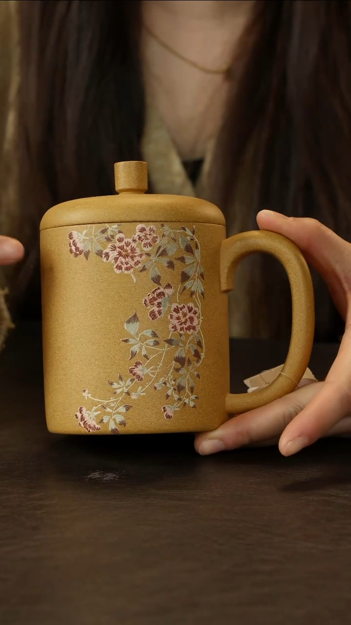 茶杯紫砂黄金段 海棠花泥绘盖杯 400cc