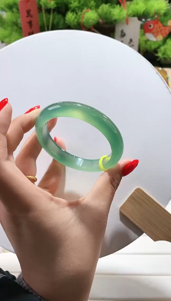 【闪购商品】玛瑙/玉髓手镯未镶嵌46-54