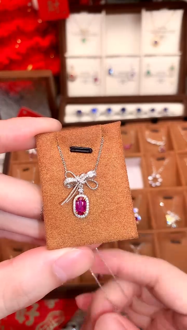 【闪购商品】红宝石项链18K金镶嵌0.52ct/天然宝石/七天无理由