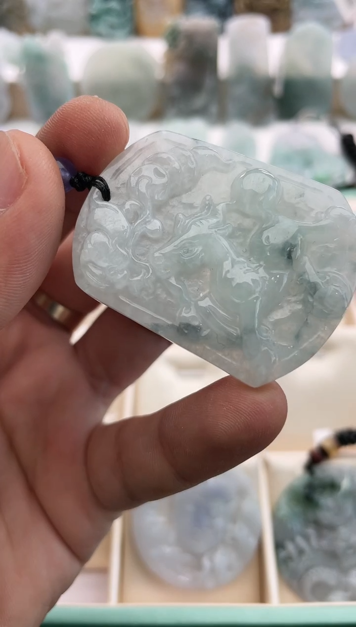 【闪购商品】翡翠颈饰未镶嵌..../1/13/80