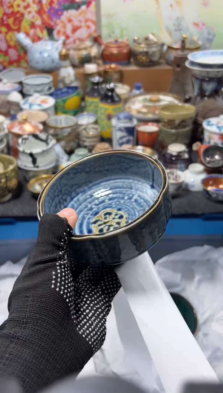 瓷片太****丶不满20联系客服提交延时