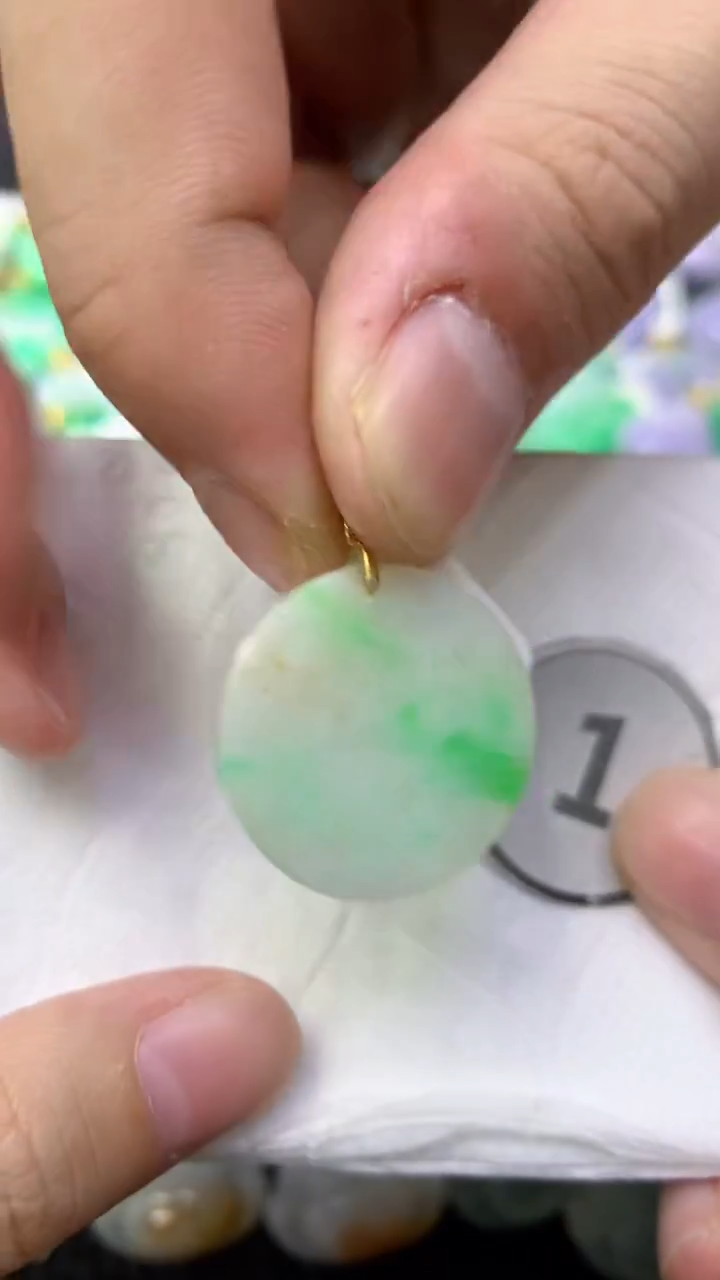 颈饰未镶嵌翡翠天然缅甸翡翠A货