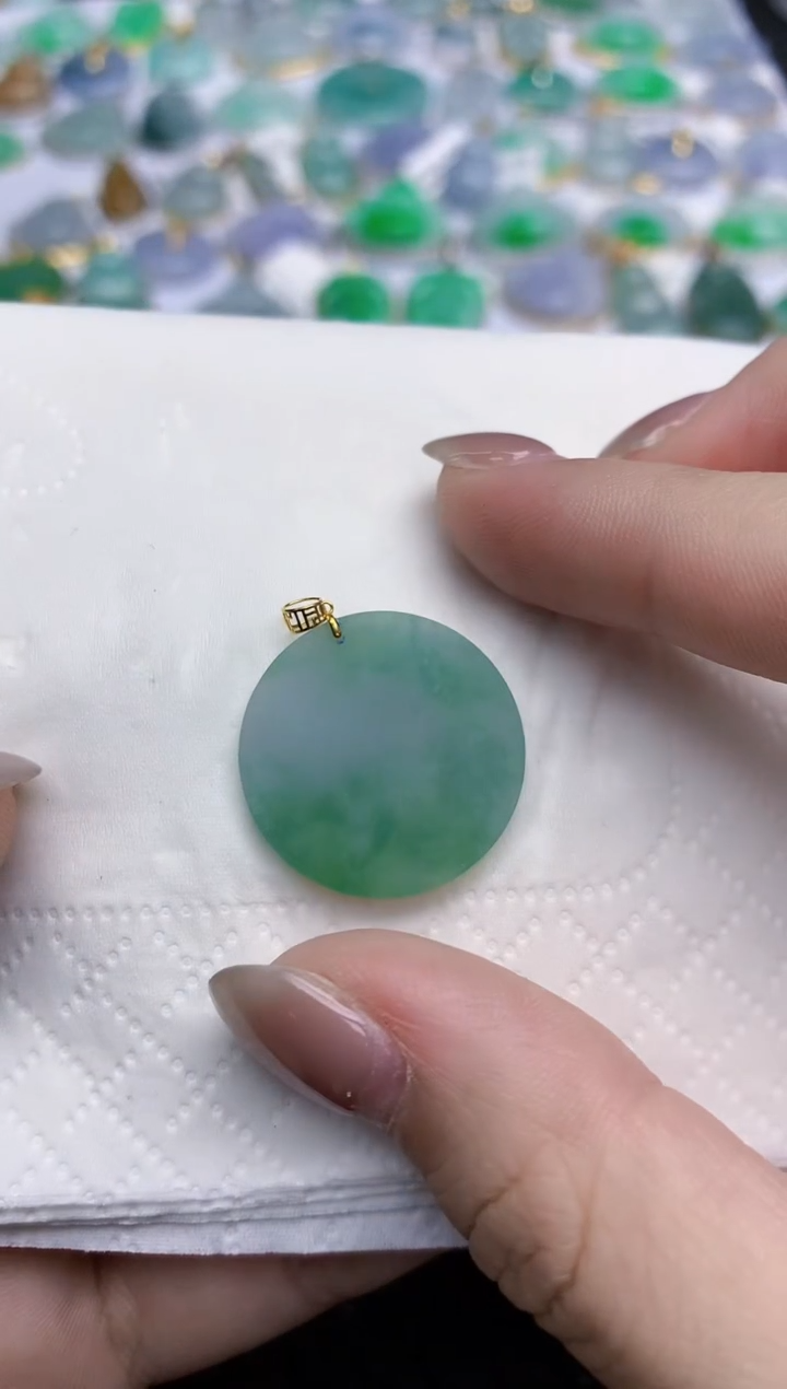 【闪购商品】翡翠颈饰18K金镶嵌天然翡翠A货