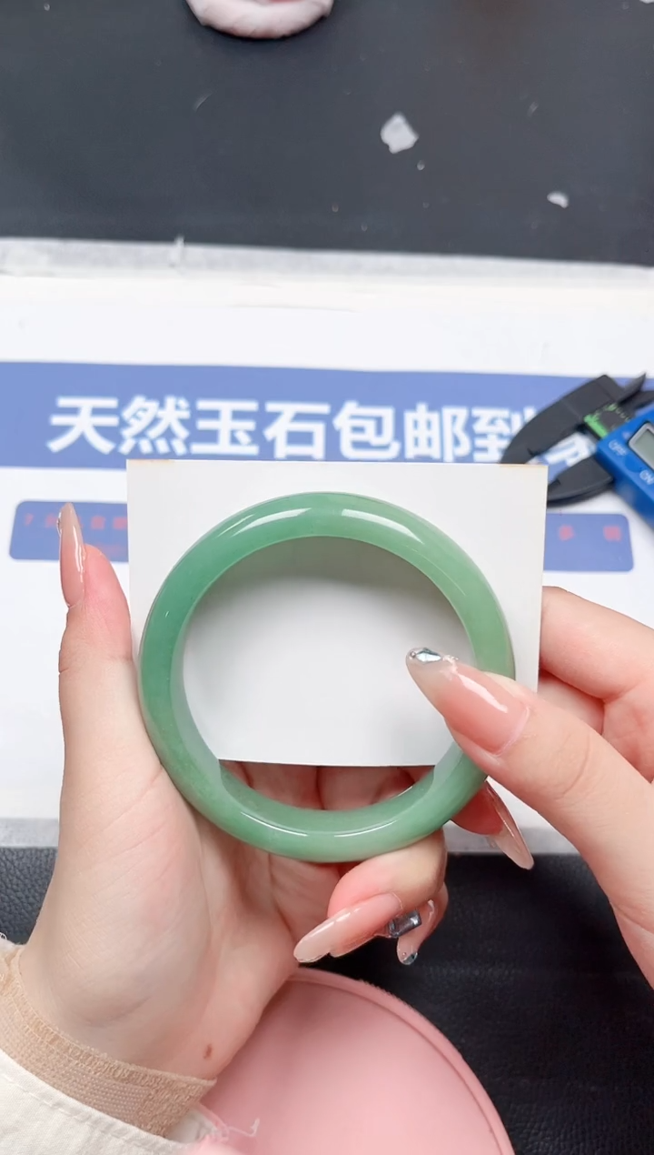 未镶嵌手镯石英质玉149-62