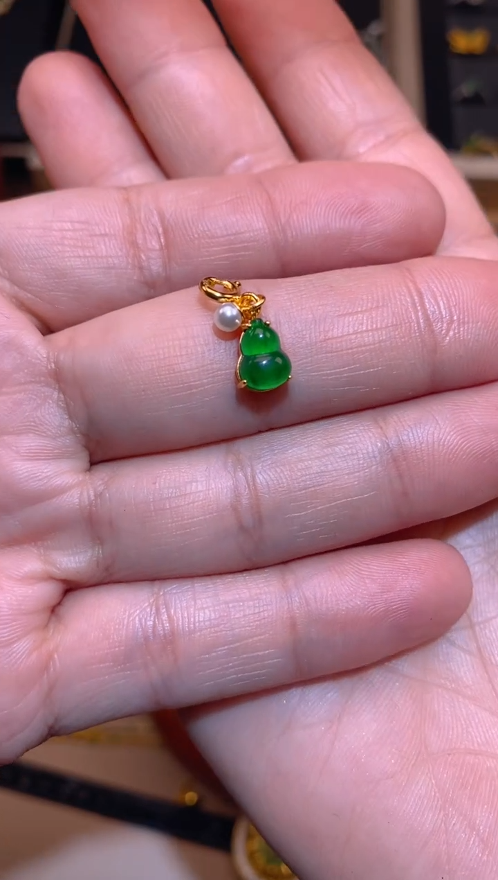 【闪购商品】翡翠吊坠(不含链)银S925镶嵌葫芦