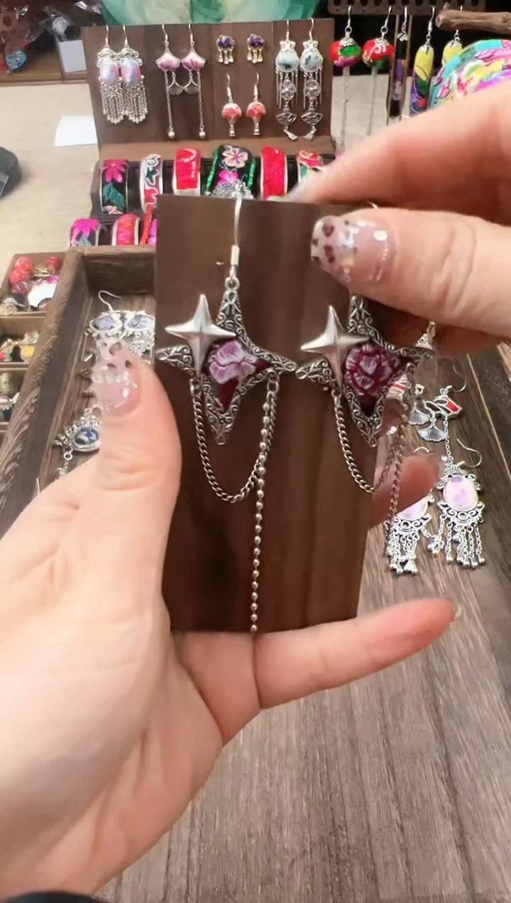 【闪购商品】织绣民族风老绣饰品247