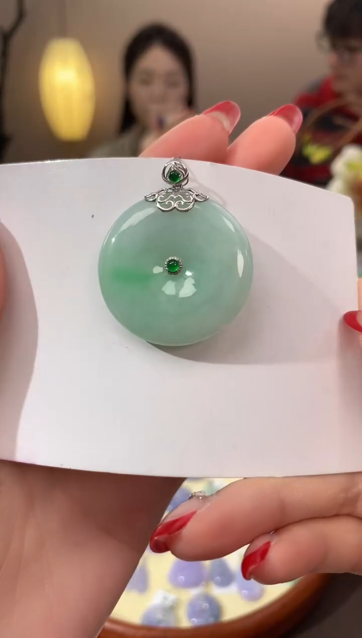 【闪购商品】翡翠颈饰18K金镶嵌天然缅甸a货翡翠