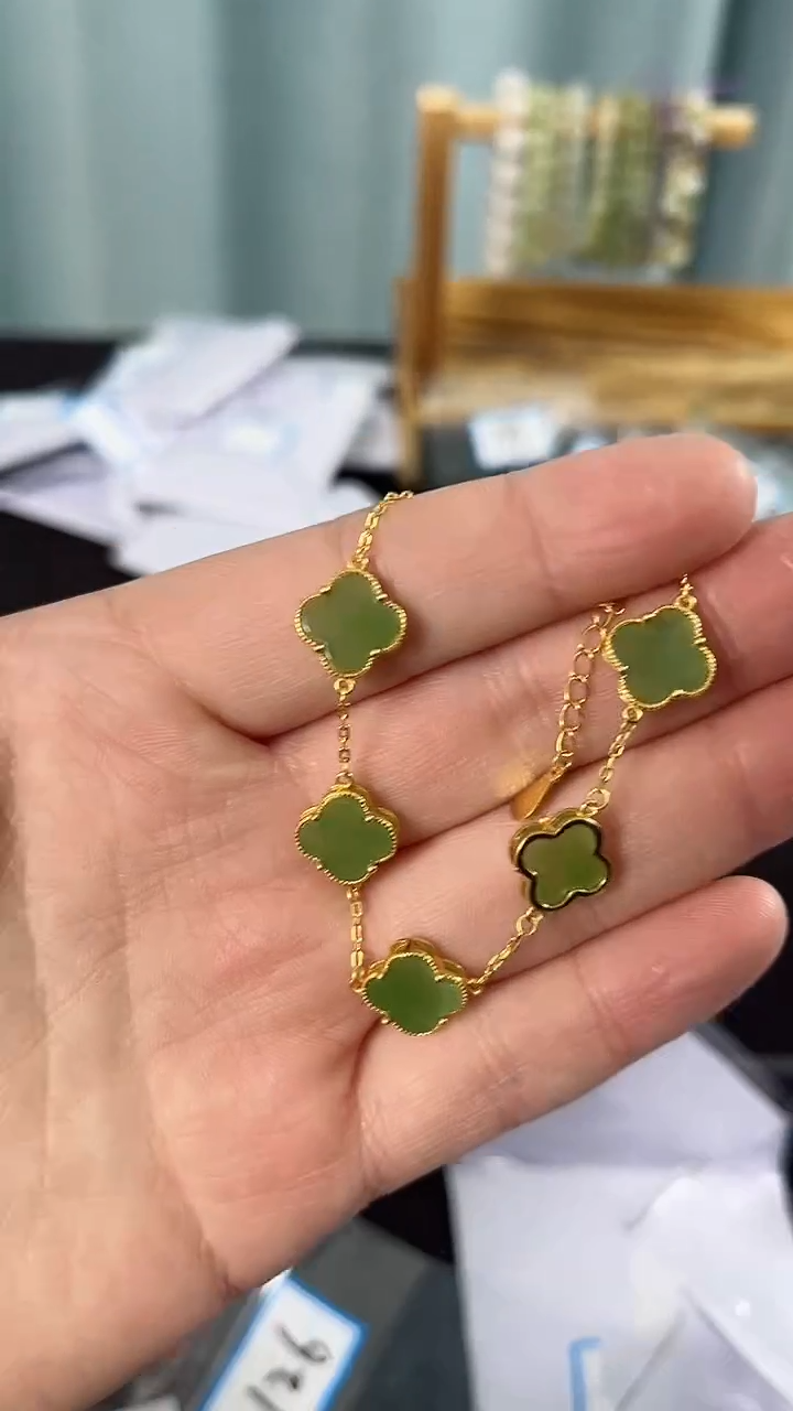 【闪购商品】和田玉手链银S925镶嵌四叶草手链