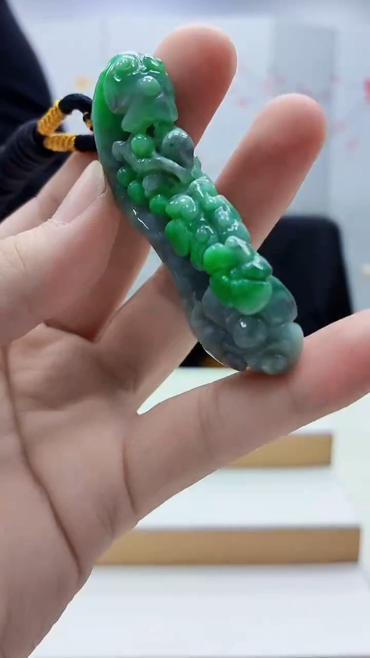 未镶嵌定制翡翠5060bb-毛货挂件51