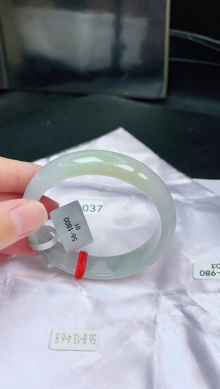 【闪购商品】翡翠手镯未镶嵌缅甸天然a货翡翠