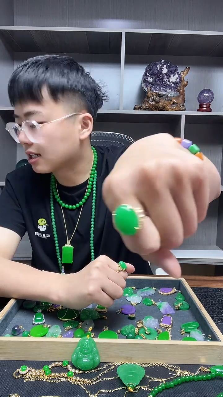 翡翠戒指14K金镶嵌戒指