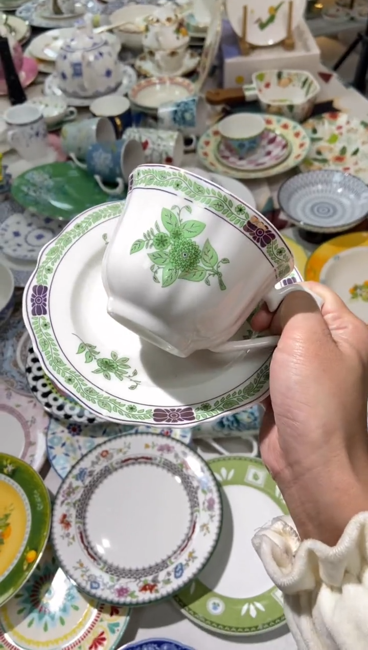 【闪购商品】瓷片陶瓷原单CC376餐具1个