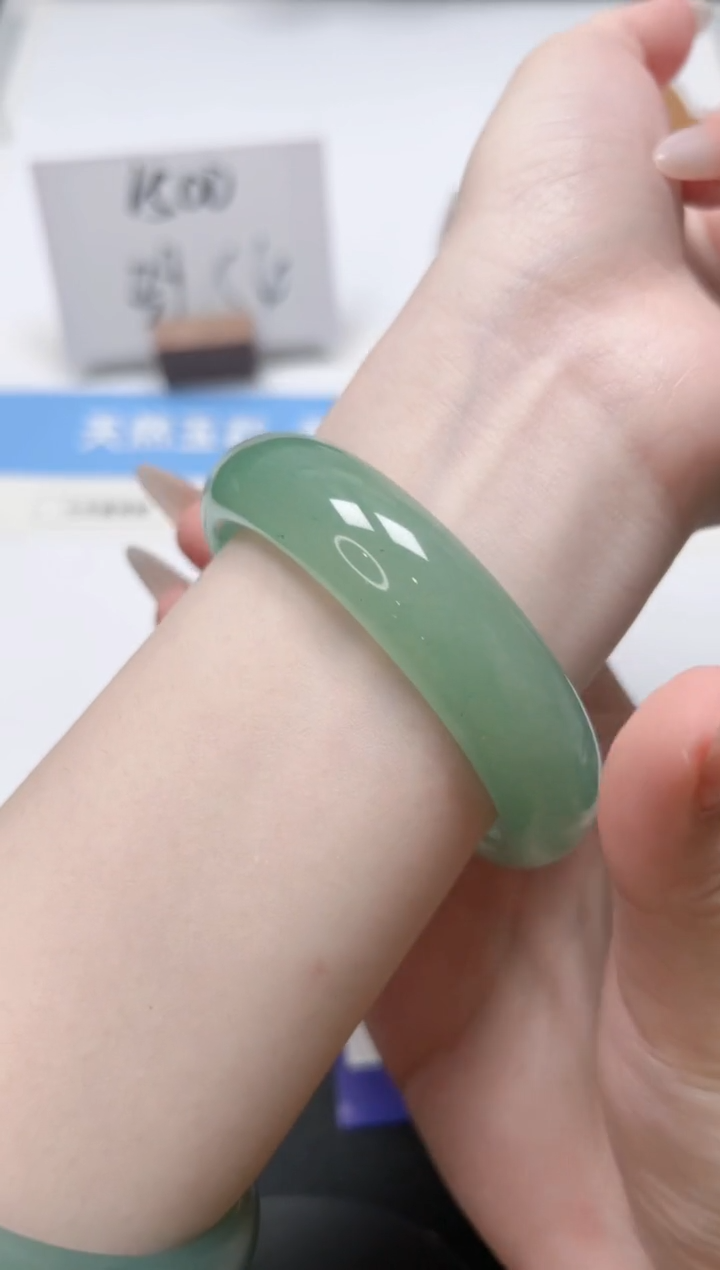 【闪购商品】石英质玉手镯未镶嵌112/东陵60.6