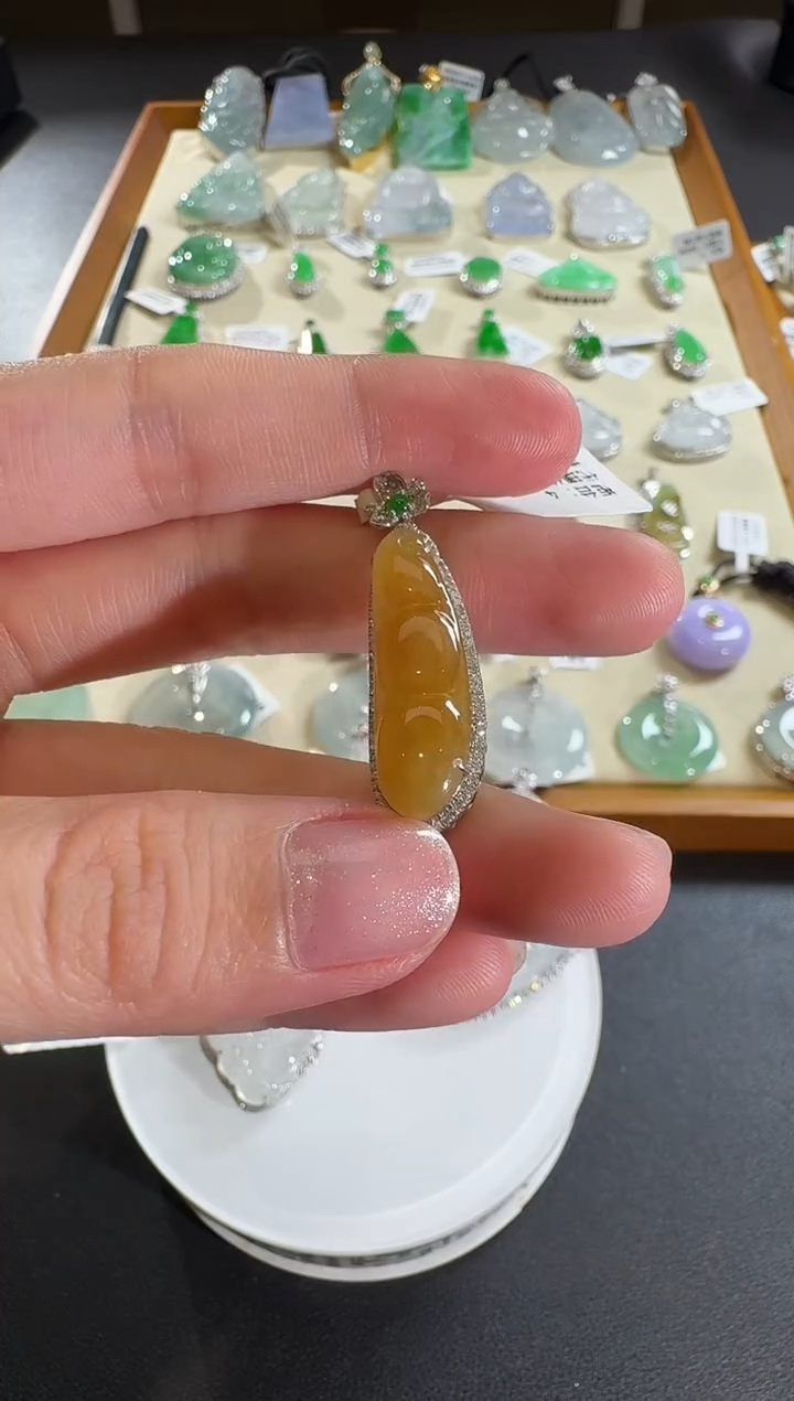 【闪购商品】翡翠吊坠(不含链)18K金镶嵌【源头工厂】钻石镶嵌