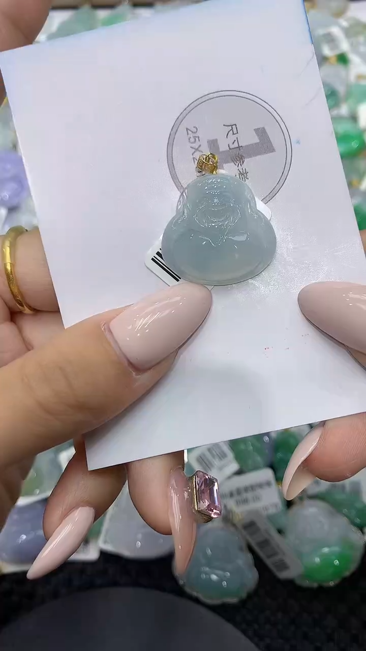 颈饰18K金镶嵌翡翠111111111111