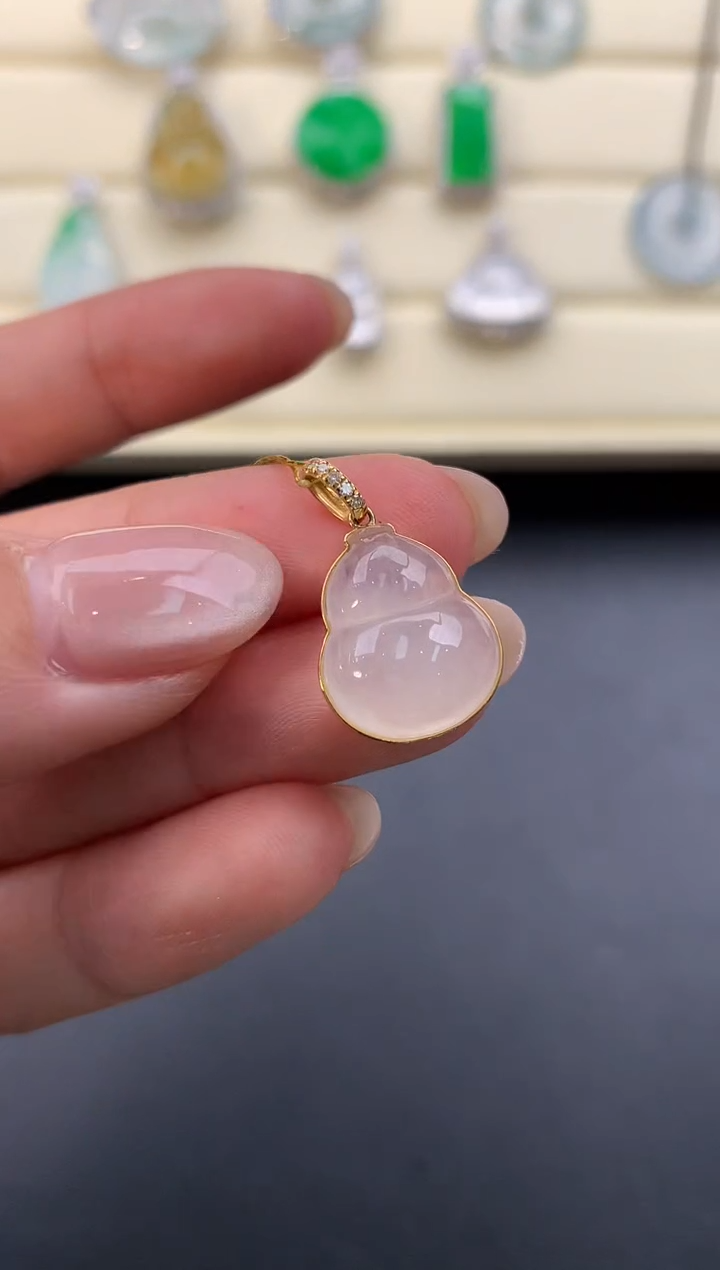 【闪购商品】翡翠颈饰18K金镶嵌X56     