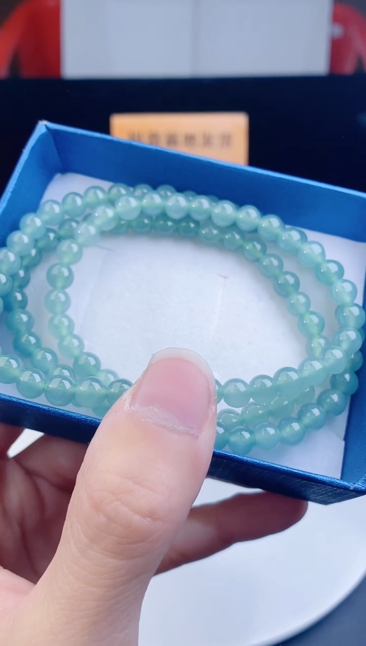 颈饰未镶嵌翡翠孙*鹏   