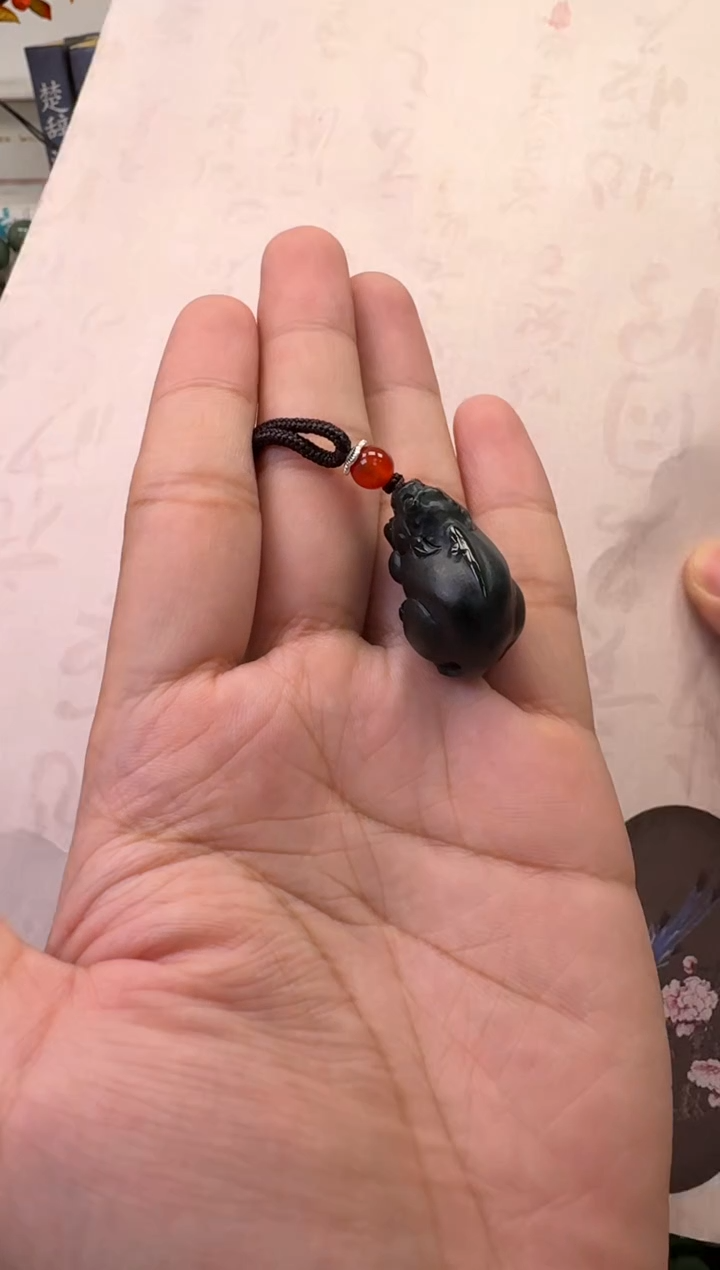 【闪购商品】和田玉颈饰18K金镶嵌貔貅吊坠