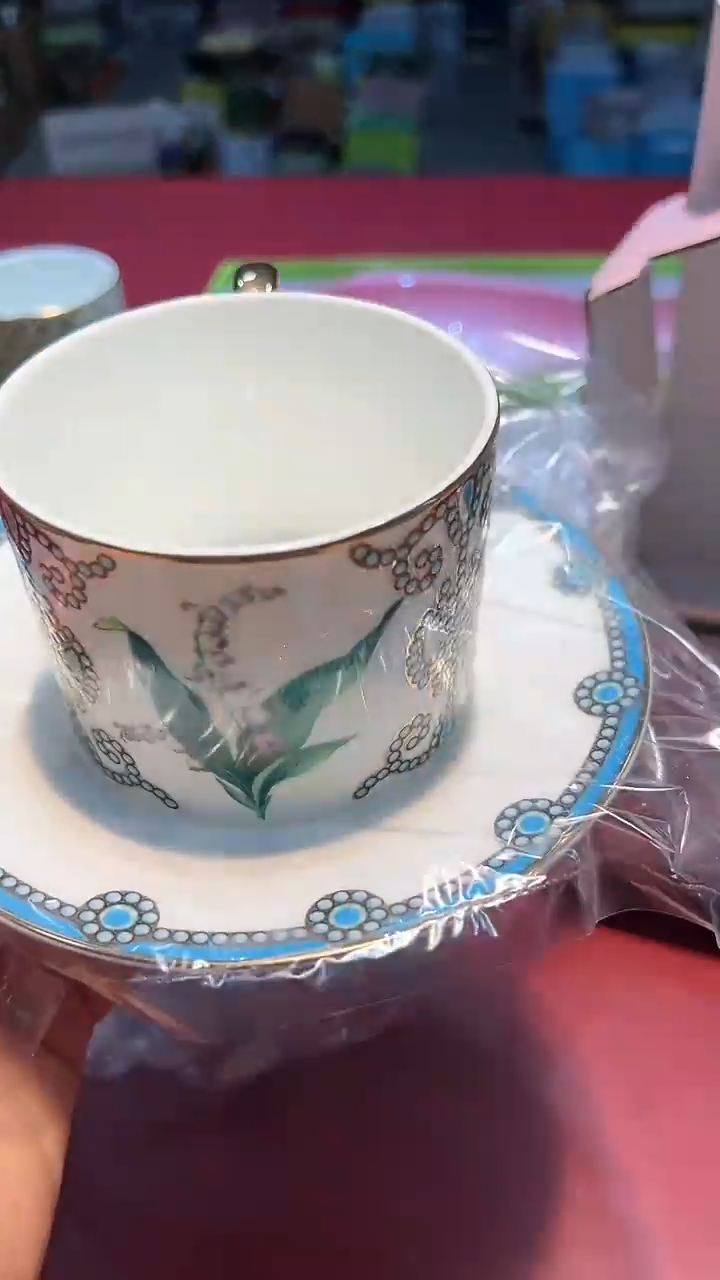 【闪购商品】瓷片锅碗瓢盆一件不剩