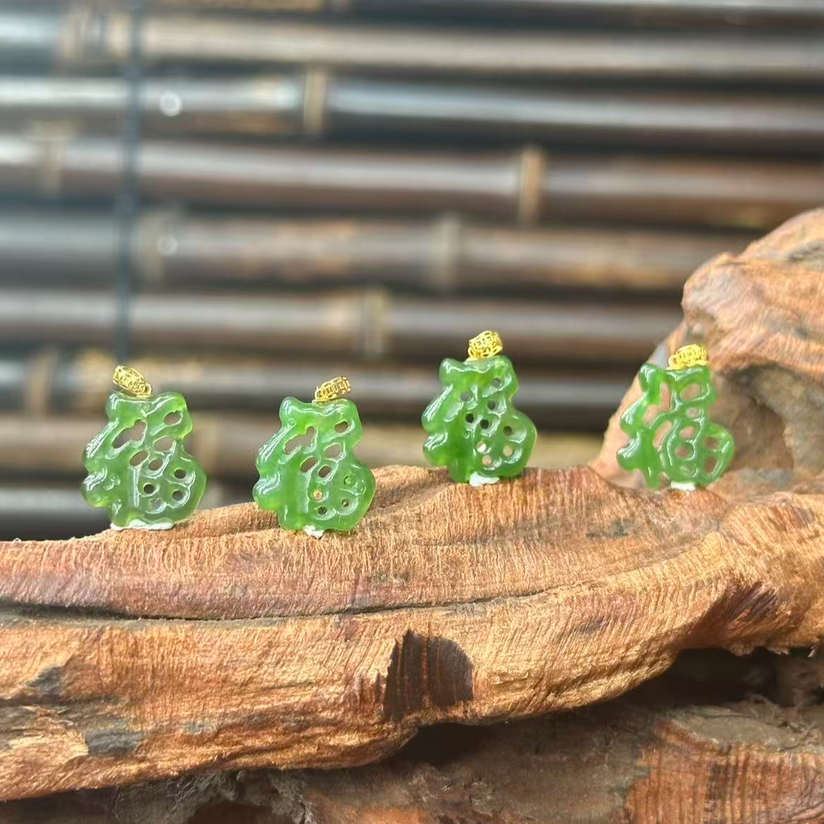 18k金镶和田玉碧玉福字有矿点吊坠（多样性发一件）  PP132-1