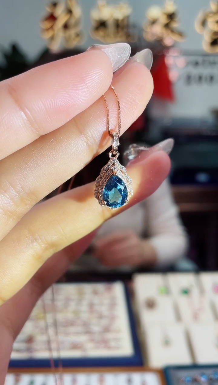 【闪购商品】托帕石颈饰银S925镶嵌吊坠