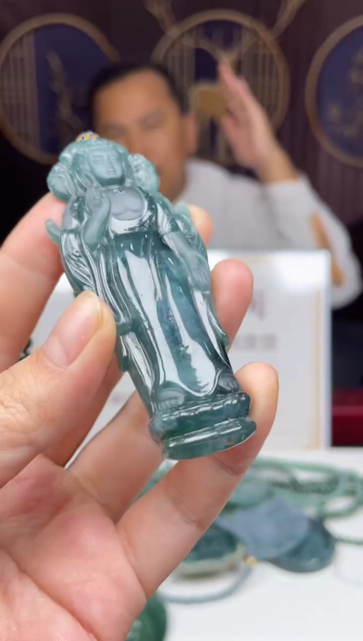 【闪购商品】翡翠颈饰未镶嵌      *114