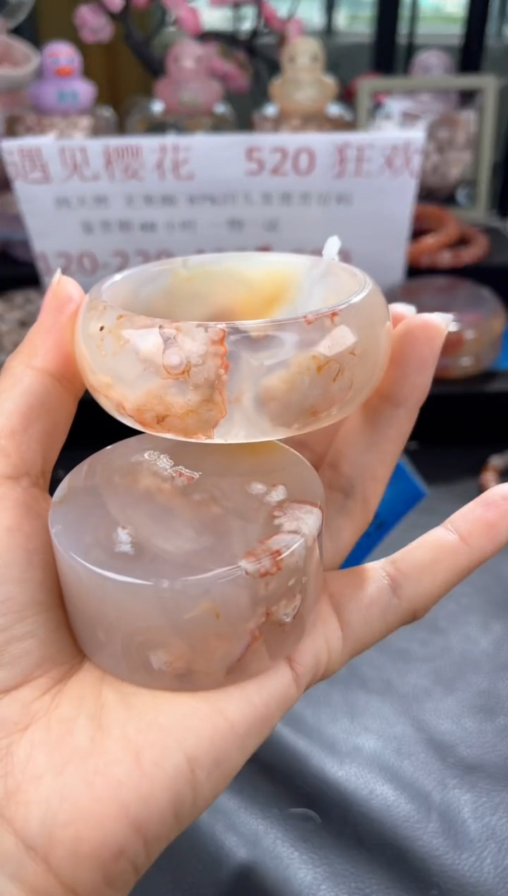 石英质玉手镯未镶嵌58