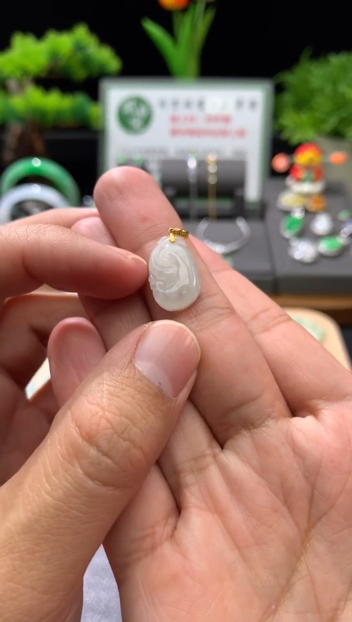 吊坠(不含链)未镶嵌翡翠天然翡翠a货