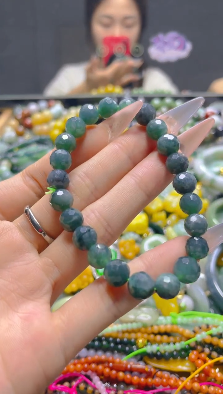 颈饰未镶嵌翡翠8MM