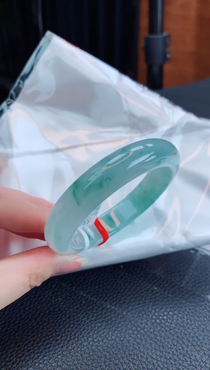 【闪购商品】翡翠手镯未镶嵌缅甸天然翡翠A货手镯