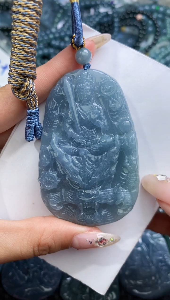 【闪购商品】翡翠颈饰未镶嵌          