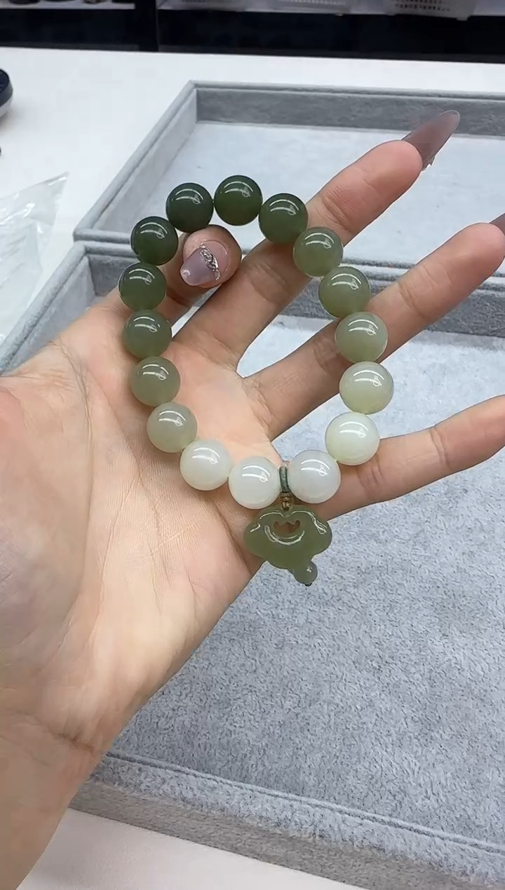 【闪购商品】和田玉手链未镶嵌手串