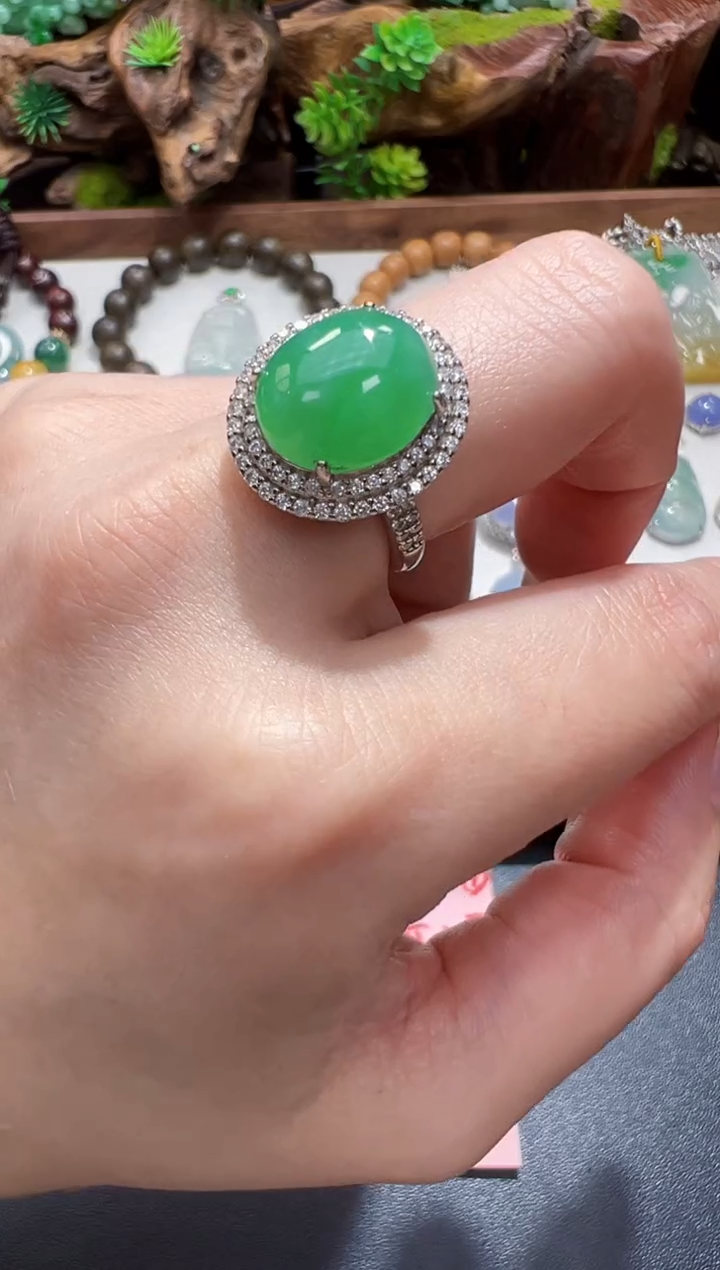 银S925镶嵌戒指翡翠13*11*6.3绿蛋面