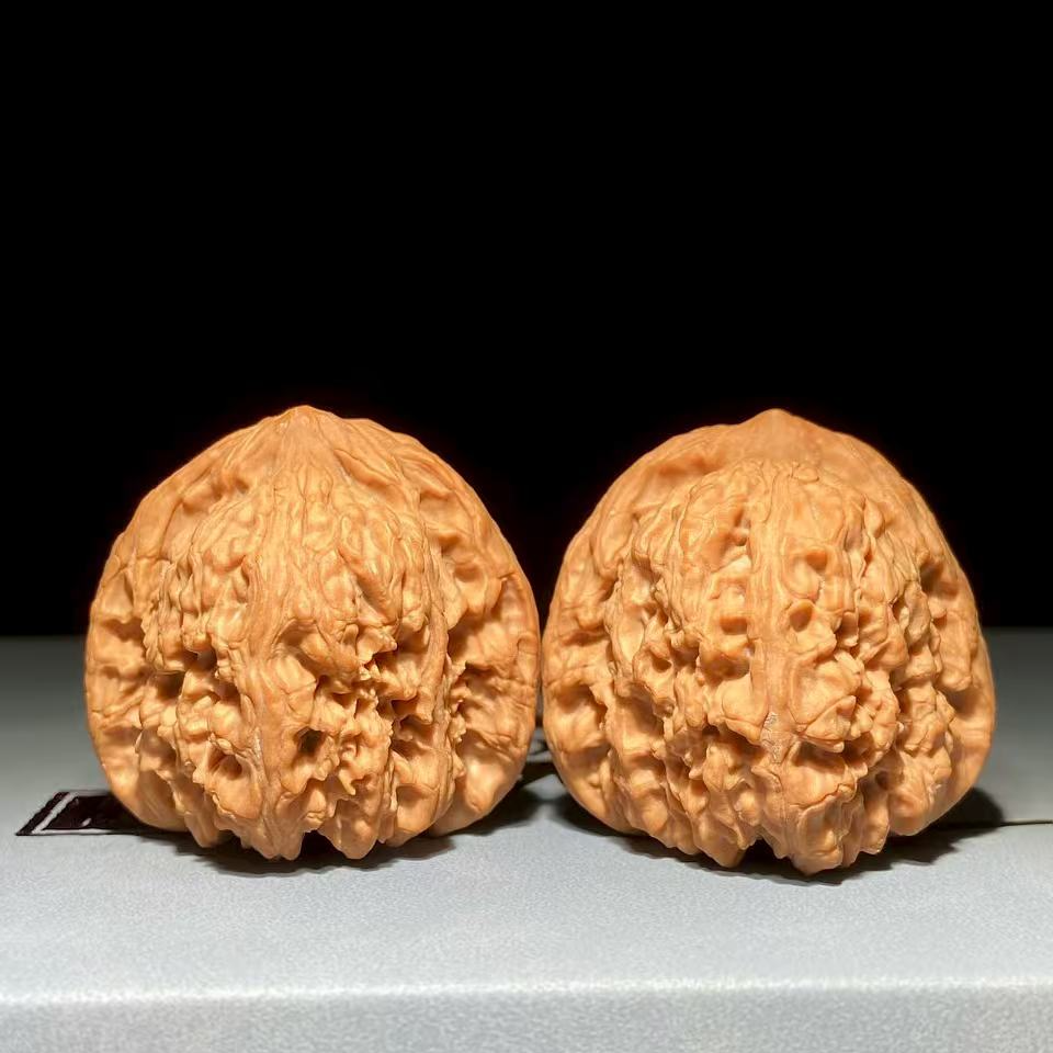 An68文玩核桃把件南疆石边41.5肚42高39