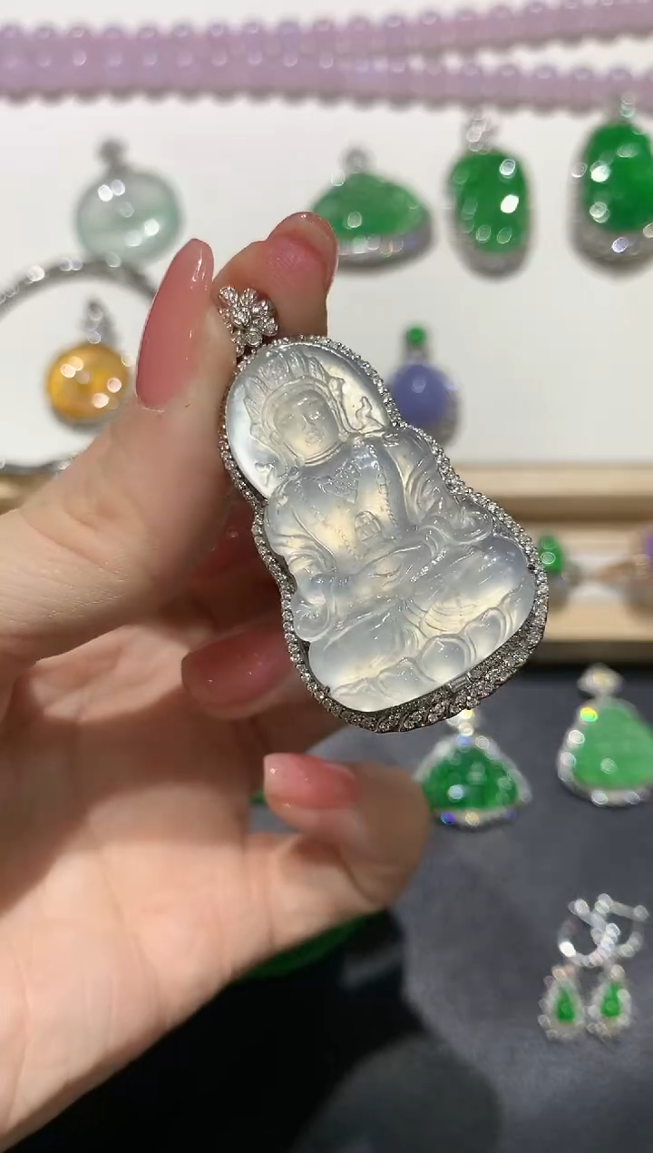 【闪购商品】翡翠颈饰18K金镶嵌团购