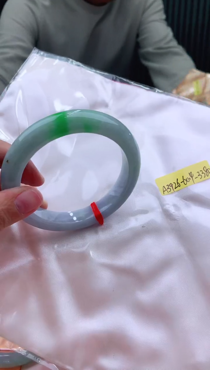 未镶嵌手镯翡翠60+