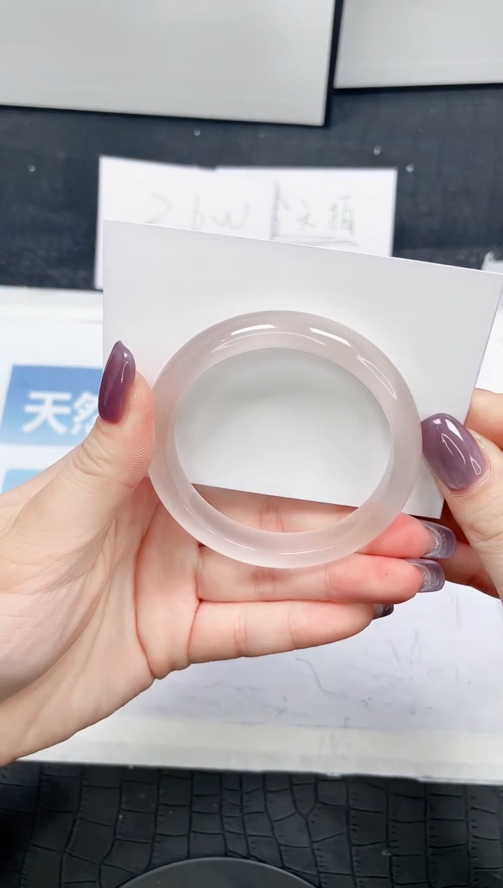 【闪购商品】石英质玉手镯未镶嵌145-54.7