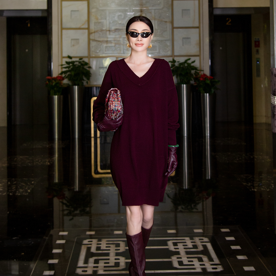 EDFNOT/杨红霞汝意SL大V领设计款连衣裙70025279