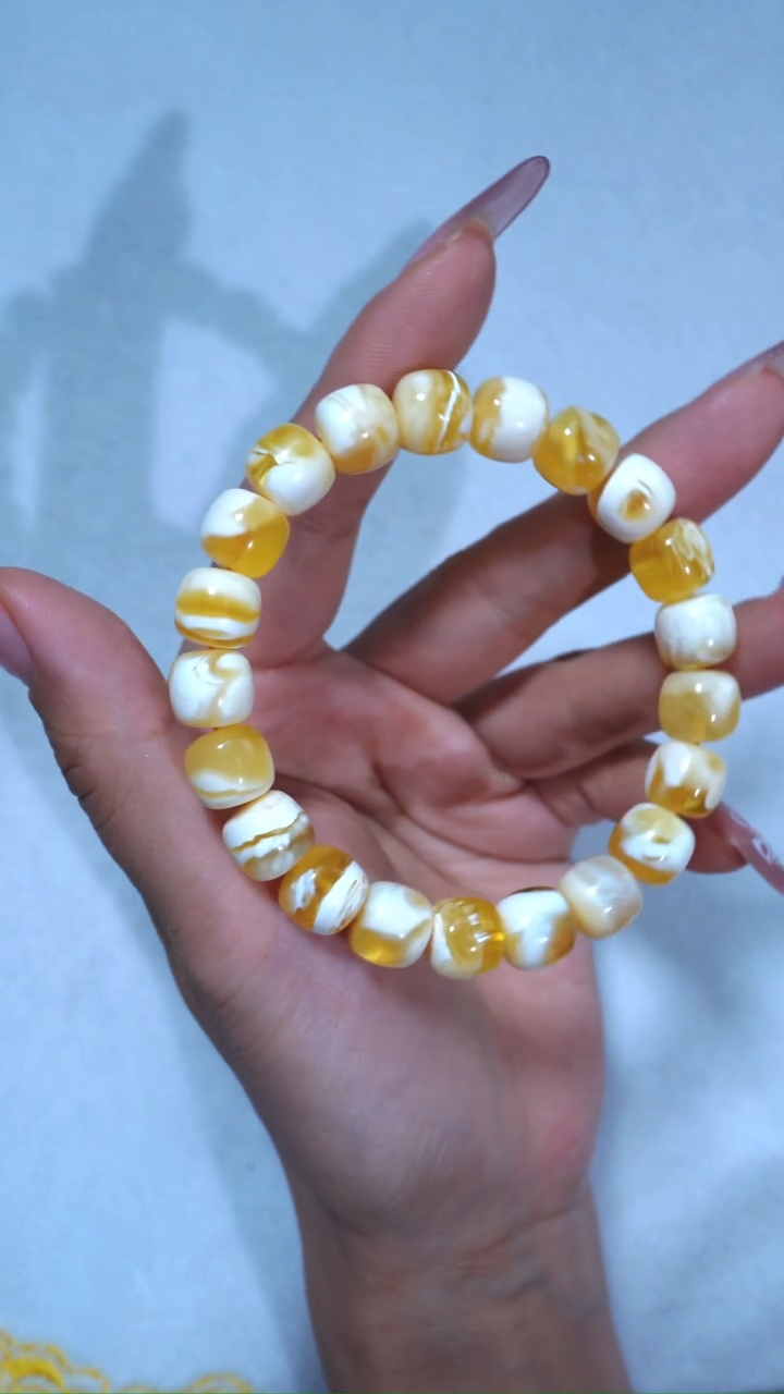 【闪购商品】蜜蜡手链未镶嵌典藏级10.3mm金漆瓷白溶洞