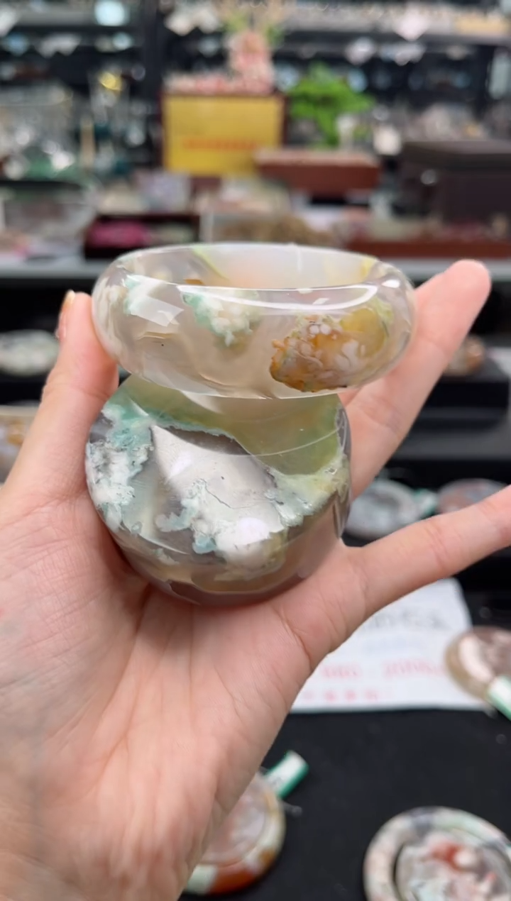 【闪购商品】石英质玉手镯未镶嵌60圈口（赠品镯心）2S9354