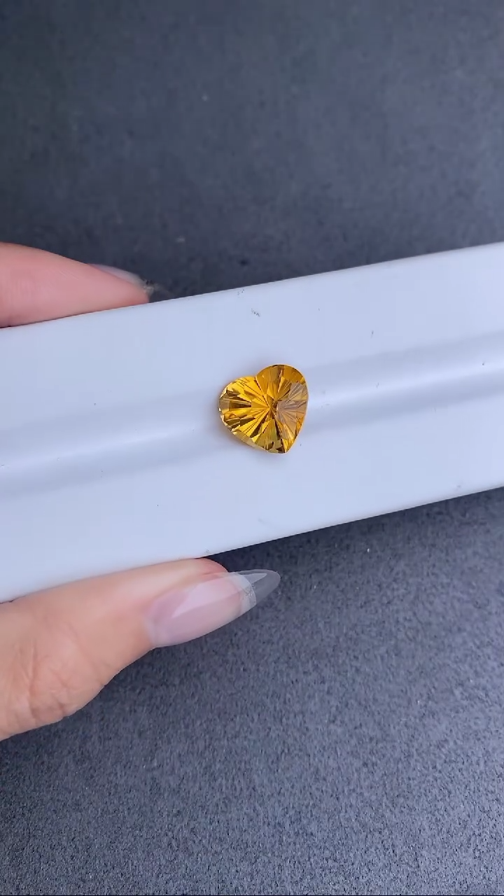 【闪购商品】黄晶笔搁未镶嵌12------5.9CT