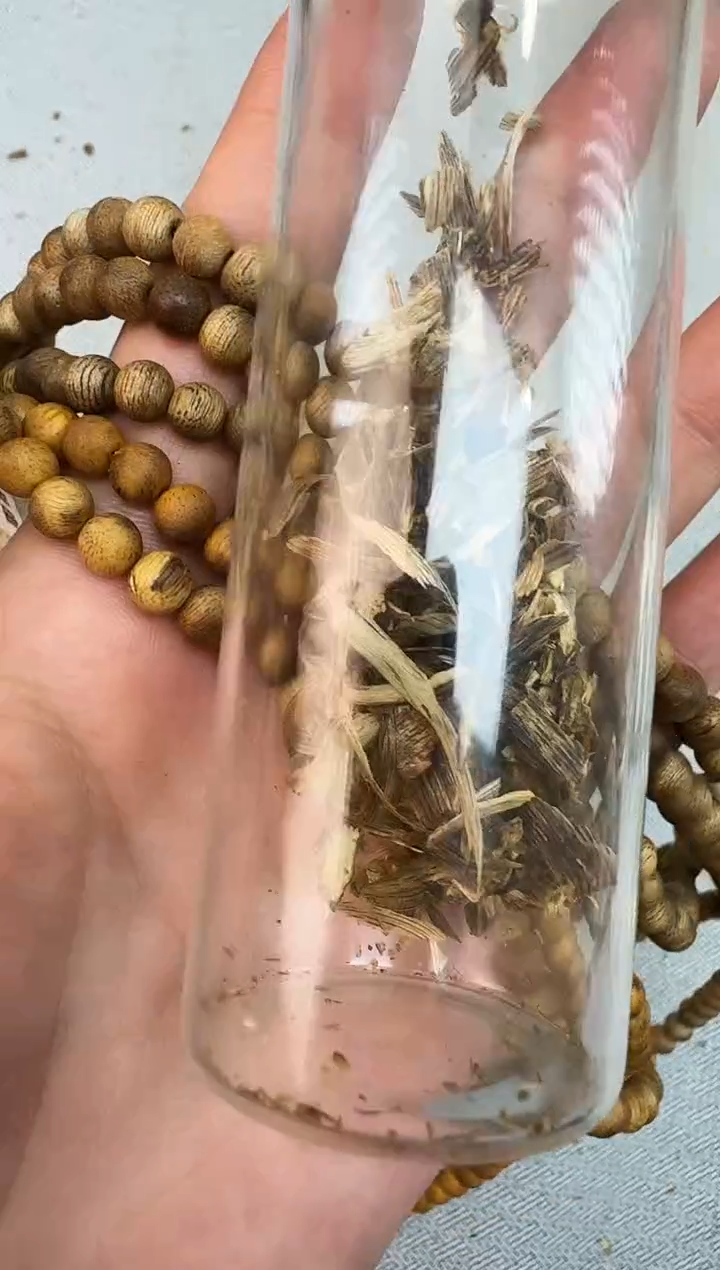 沉香碎屑沉香06圆多静静沉香甄选多样性发一