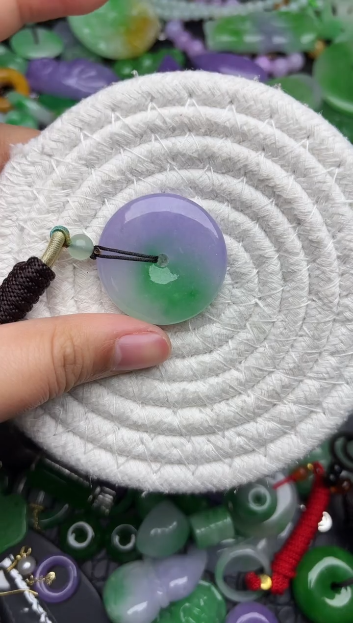 颈饰未镶嵌翡翠缅甸翡翠吊坠