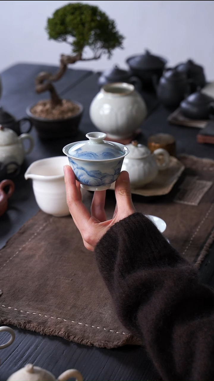 y***i淡山水小盖碗