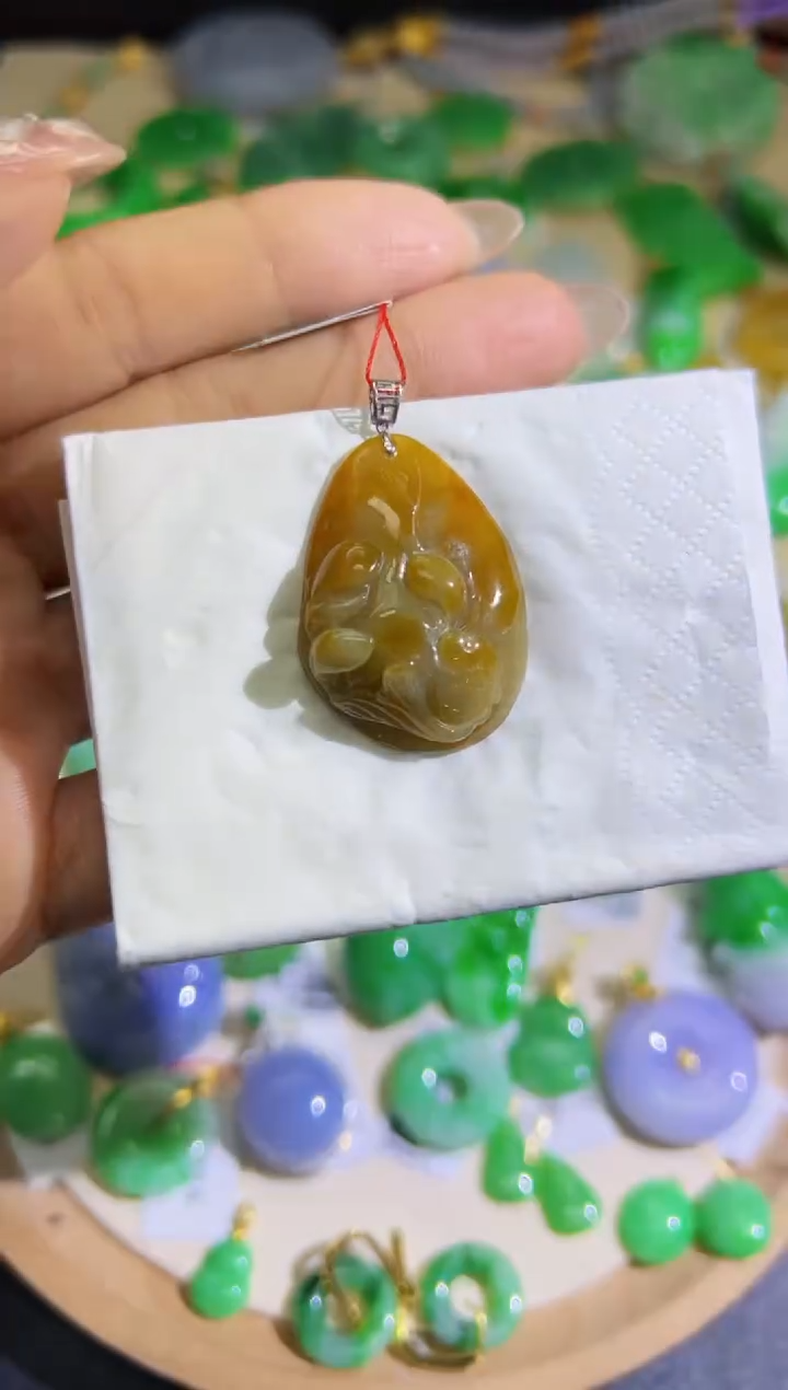 【闪购商品】翡翠颈饰18K金镶嵌Q缅料A货翡翠/支持复检/一件