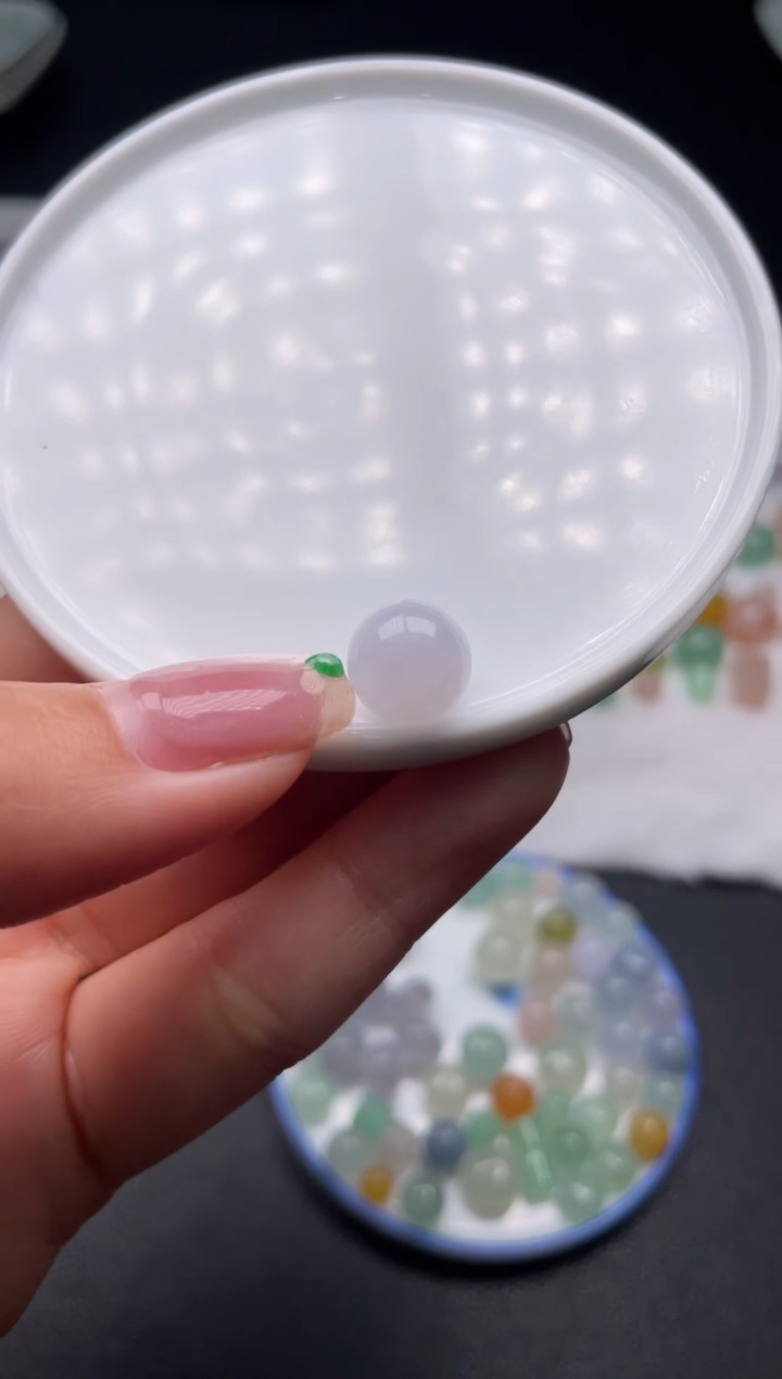 翡翠未镶嵌颈饰啊A136