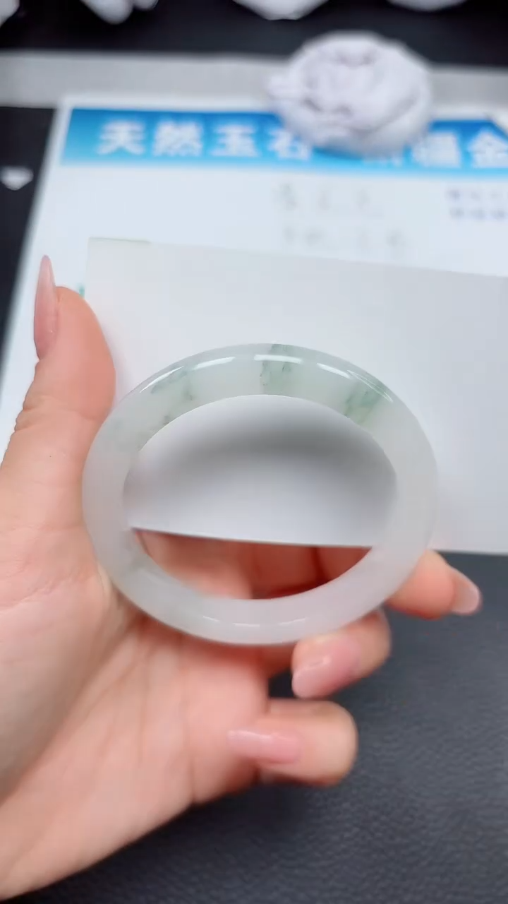 【闪购商品】石英质玉手镯未镶嵌A202