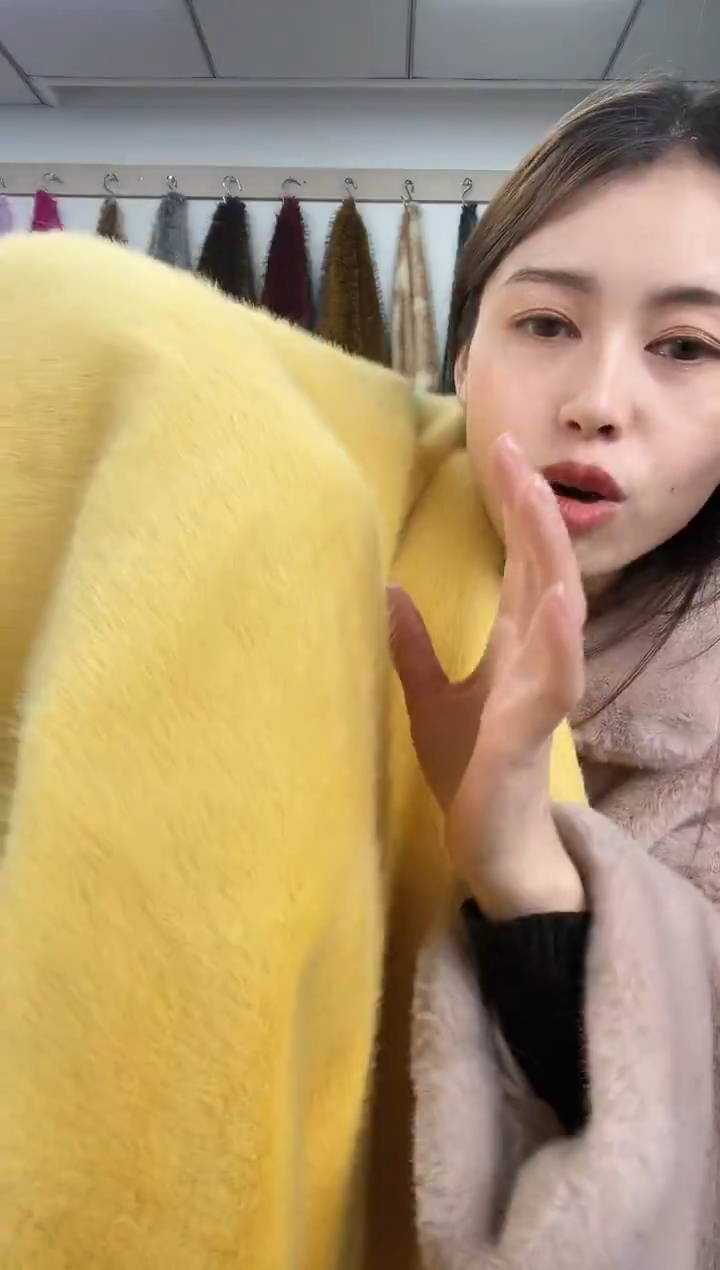 狐狸毛B33，尺寸1.8*2