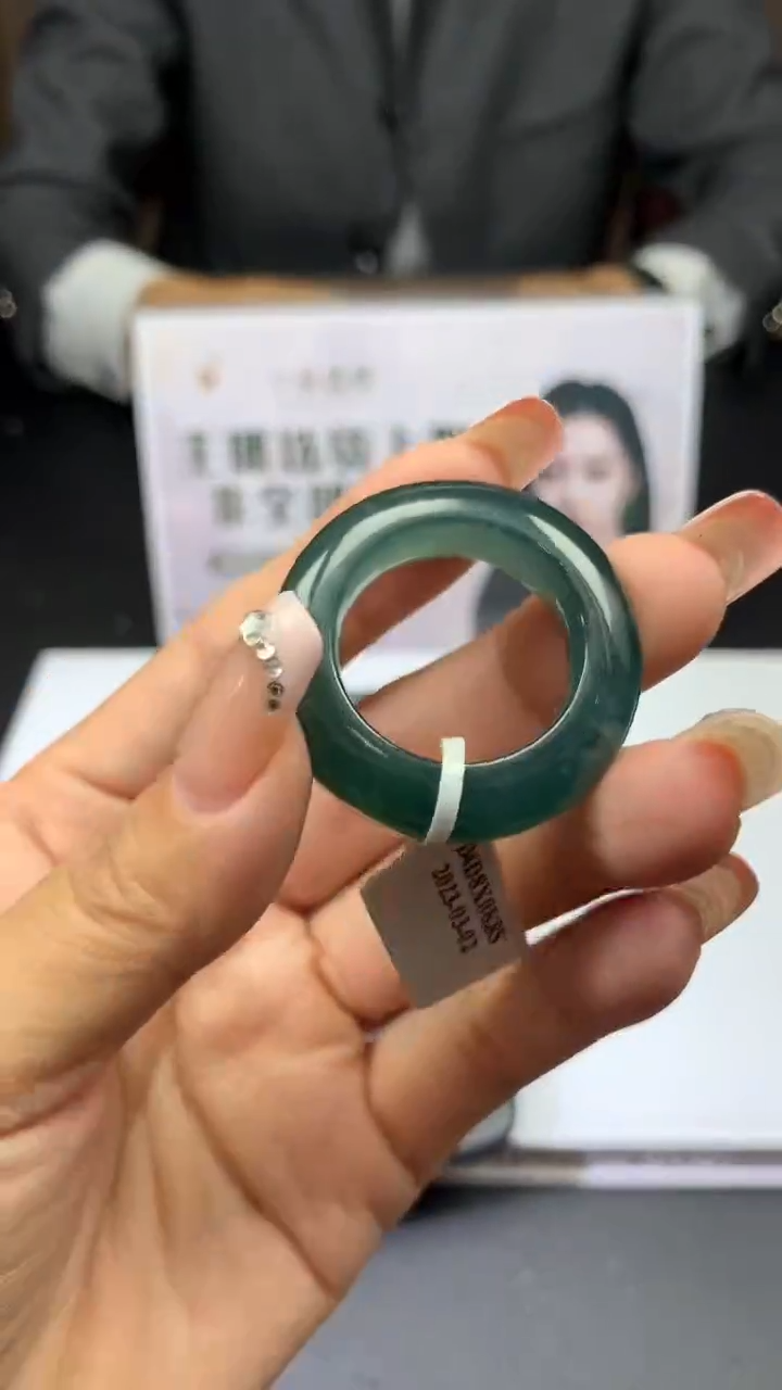 【闪购商品】定制翡翠未镶嵌不退不换CMH1件-A